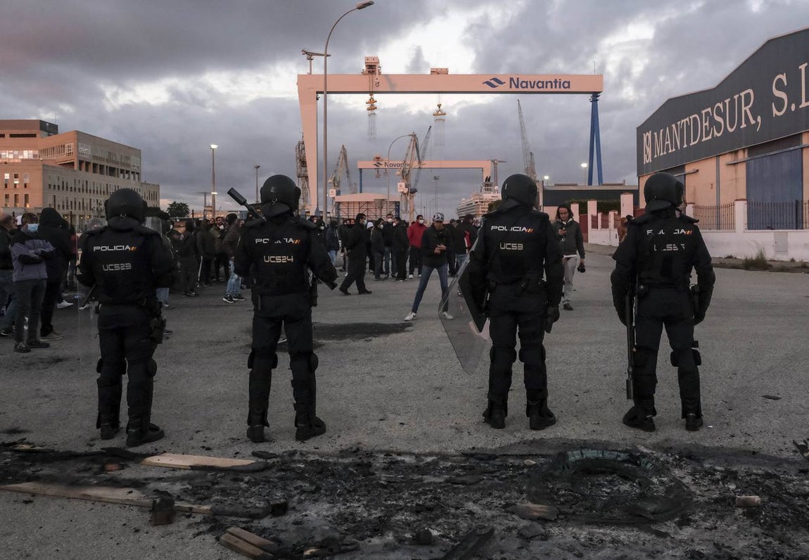 FOTOS: Huelga del Metal el 23-N, un día muy triste para Cádiz y su Bahía