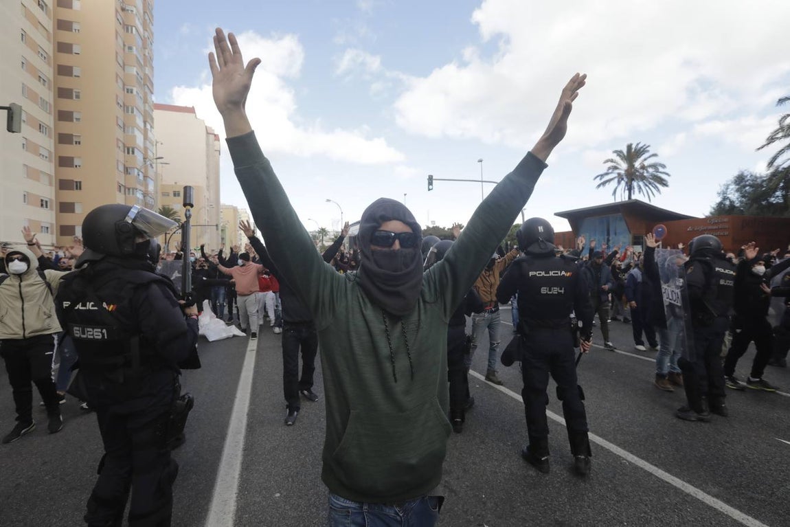 FOTOS: Huelga del Metal el 23-N, un día muy triste para Cádiz y su Bahía