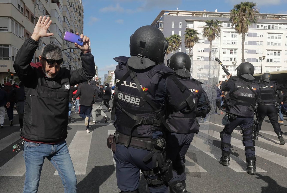 FOTOS: Huelga del Metal el 23-N, un día muy triste para Cádiz y su Bahía