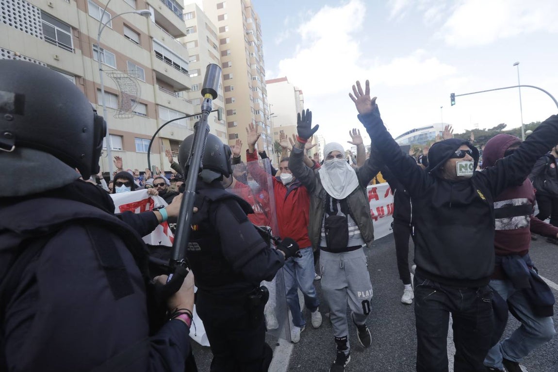 FOTOS: Huelga del Metal el 23-N, un día muy triste para Cádiz y su Bahía