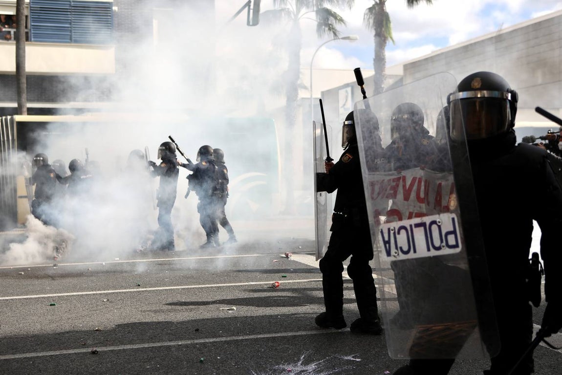 FOTOS: Huelga del Metal el 23-N, un día muy triste para Cádiz y su Bahía