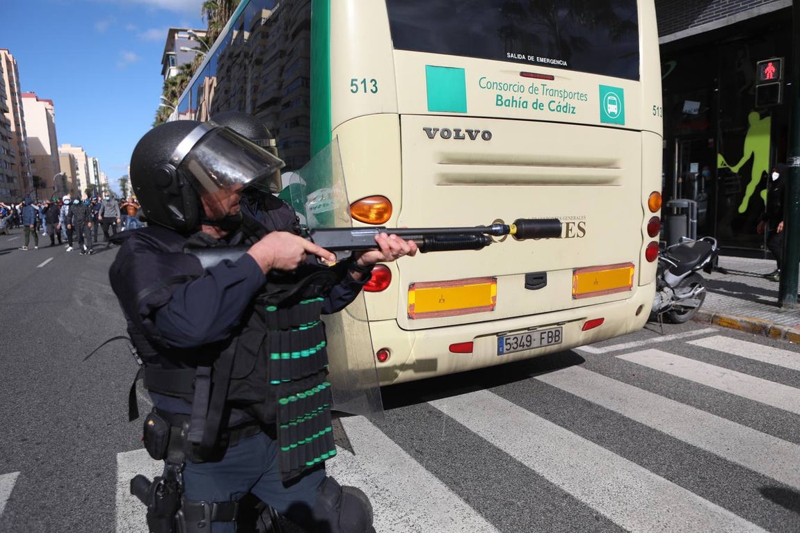 FOTOS: Huelga del Metal el 23-N, un día muy triste para Cádiz y su Bahía