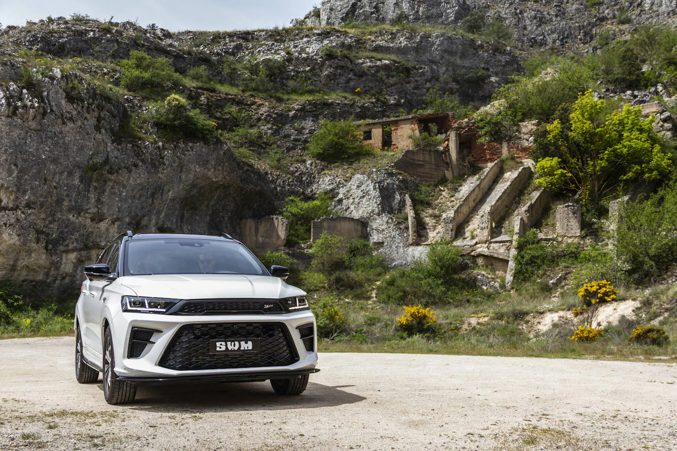 SWM llega a España con su oferta de SUV diseñados en Italia, desde 19.995 euros