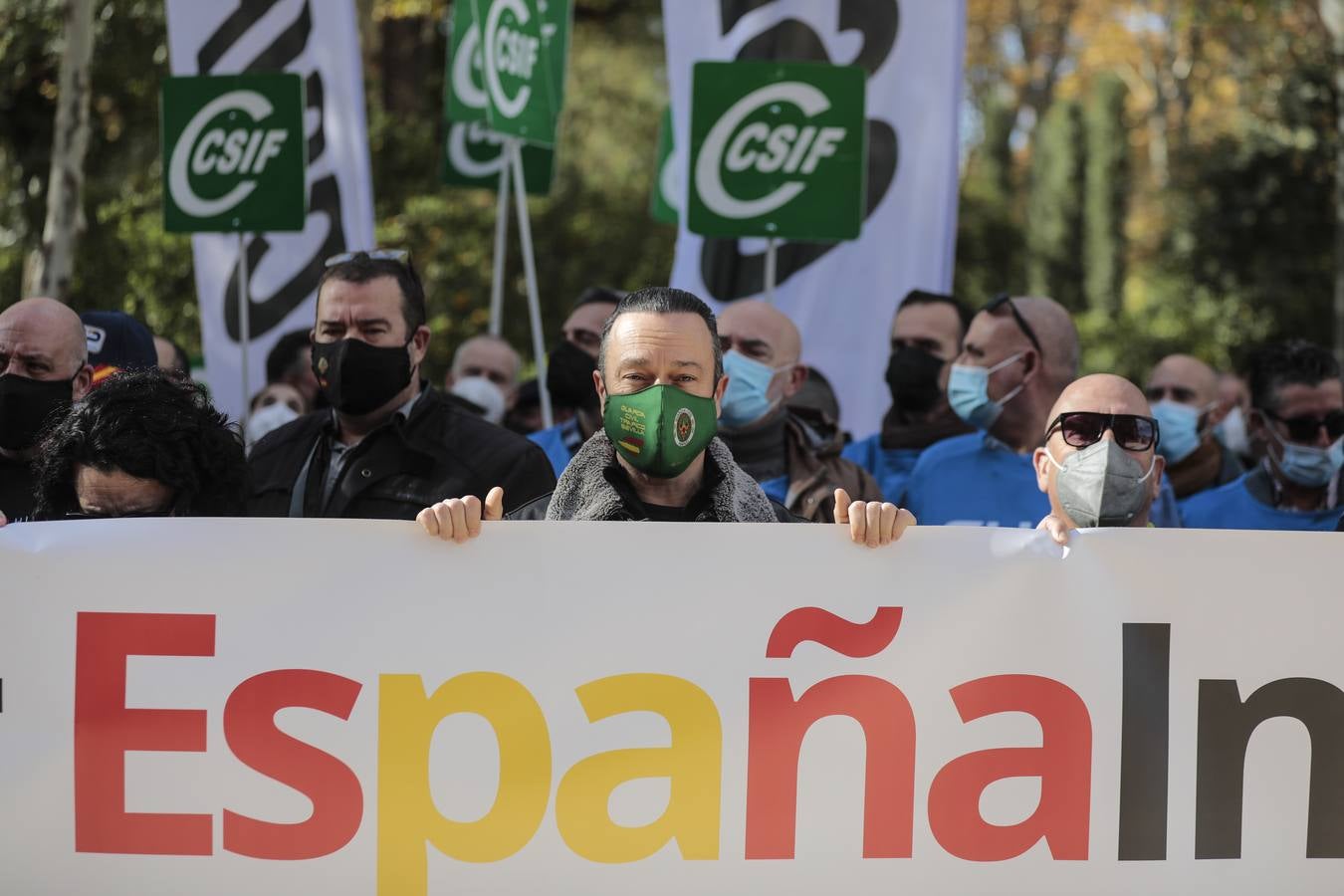 En imágenes, la protesta en Sevilla de policías nacionales y guardias civiles contra la reforma de la ley de seguridad ciudadana