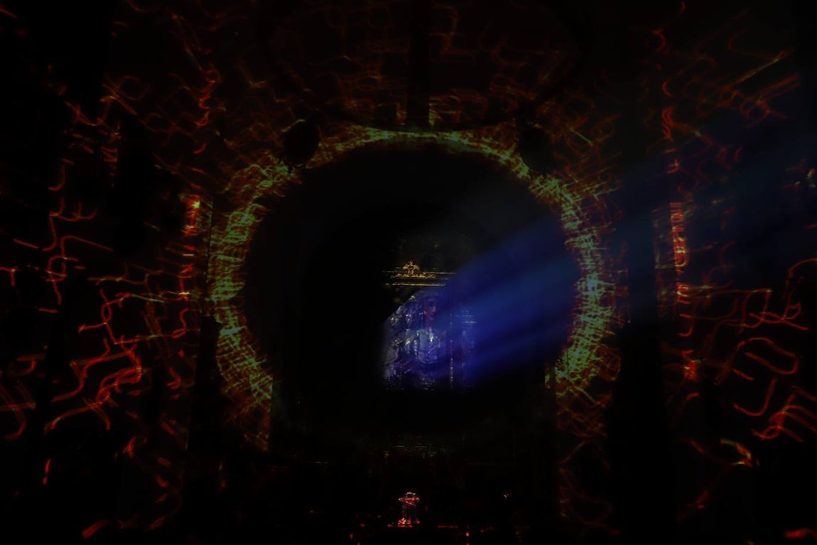 El mapping de la hermandad de la Paz de Córdoba, en imágenes