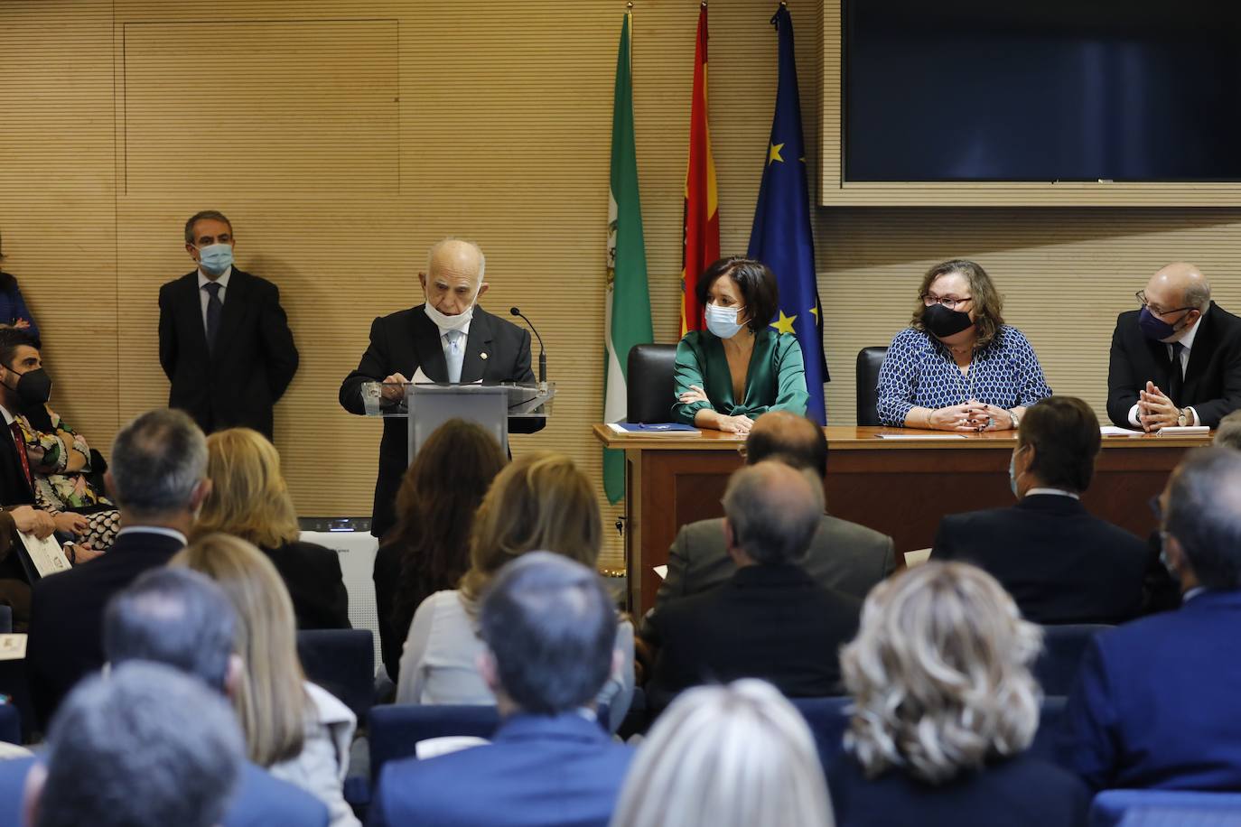 El homenaje a los abogados más veteranos de Córdoba, en imágenes