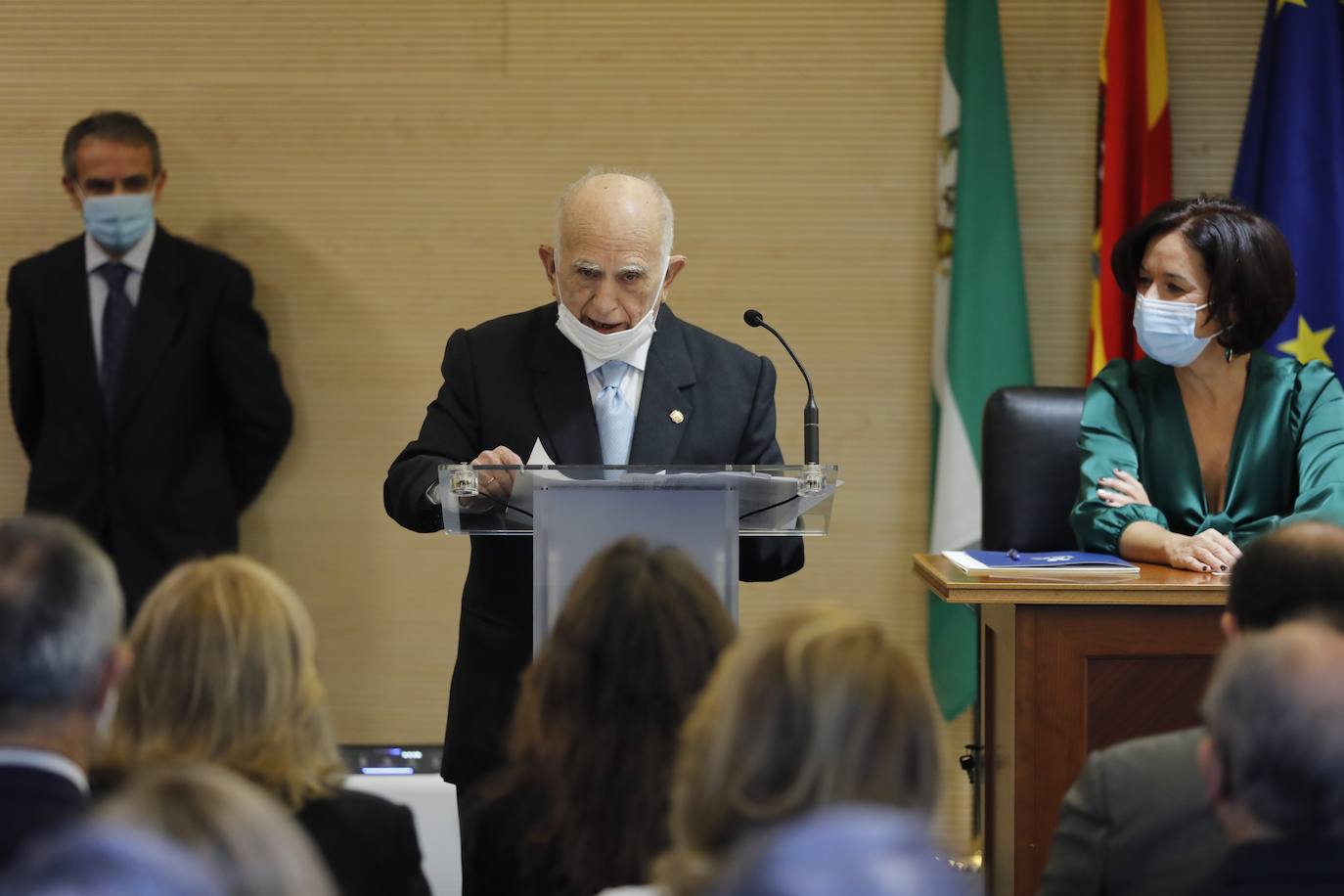 El homenaje a los abogados más veteranos de Córdoba, en imágenes