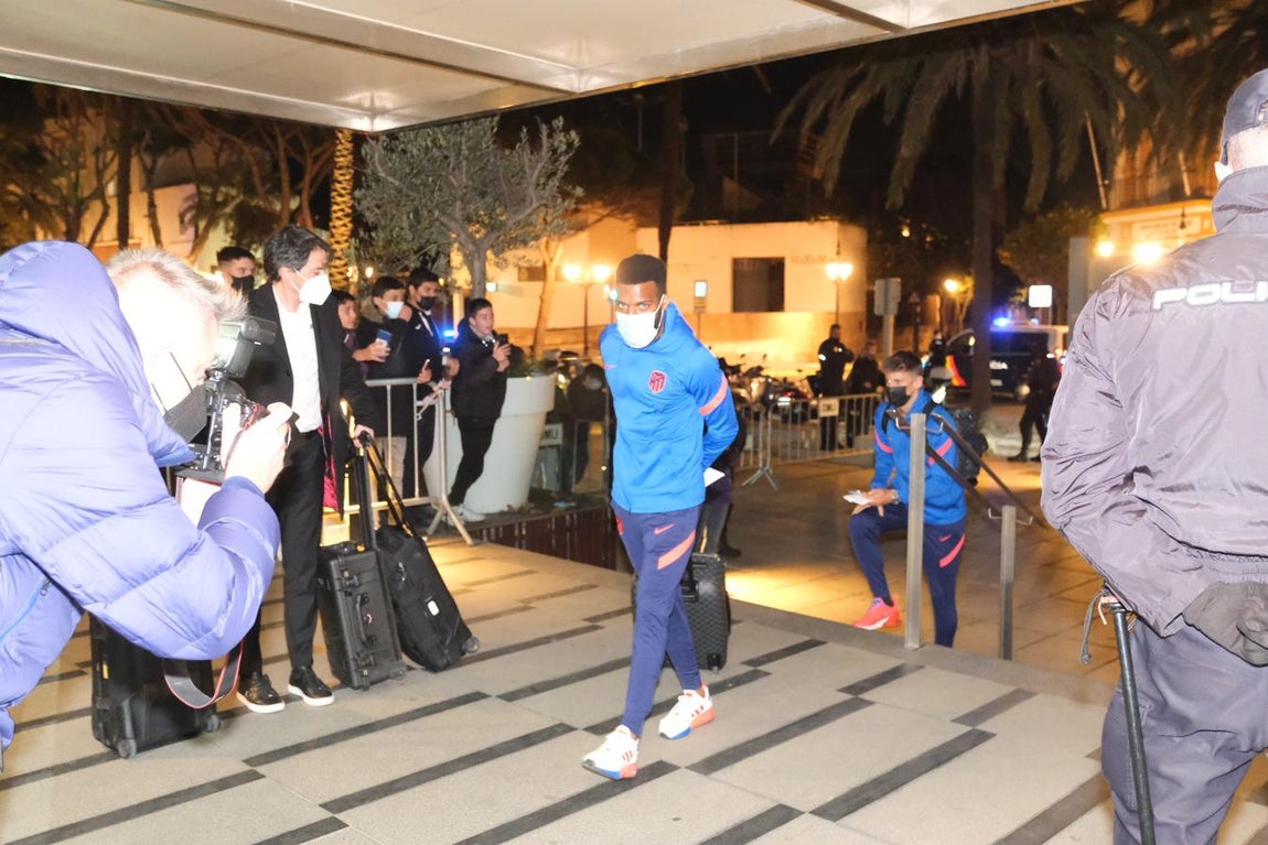FOTOS: La llegada del Atlético a Cádiz