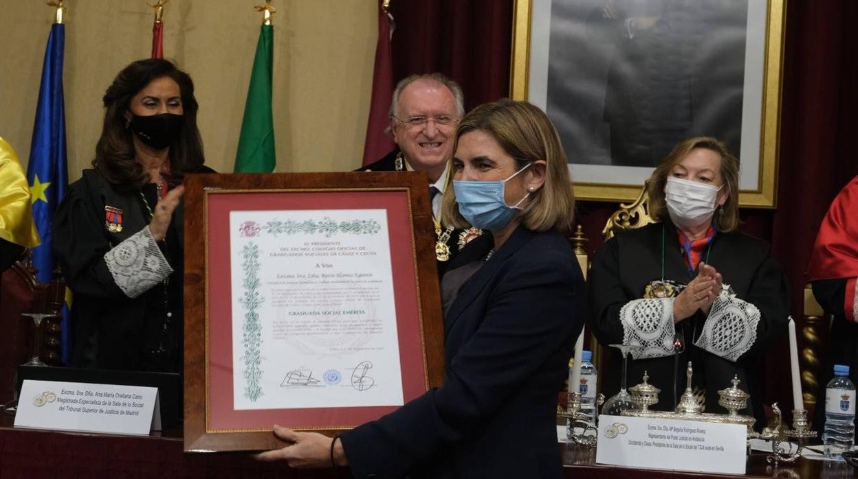 FOTOS: Los Graduados Sociales de Cádiz y Ceuta celebran su 50 aniversario