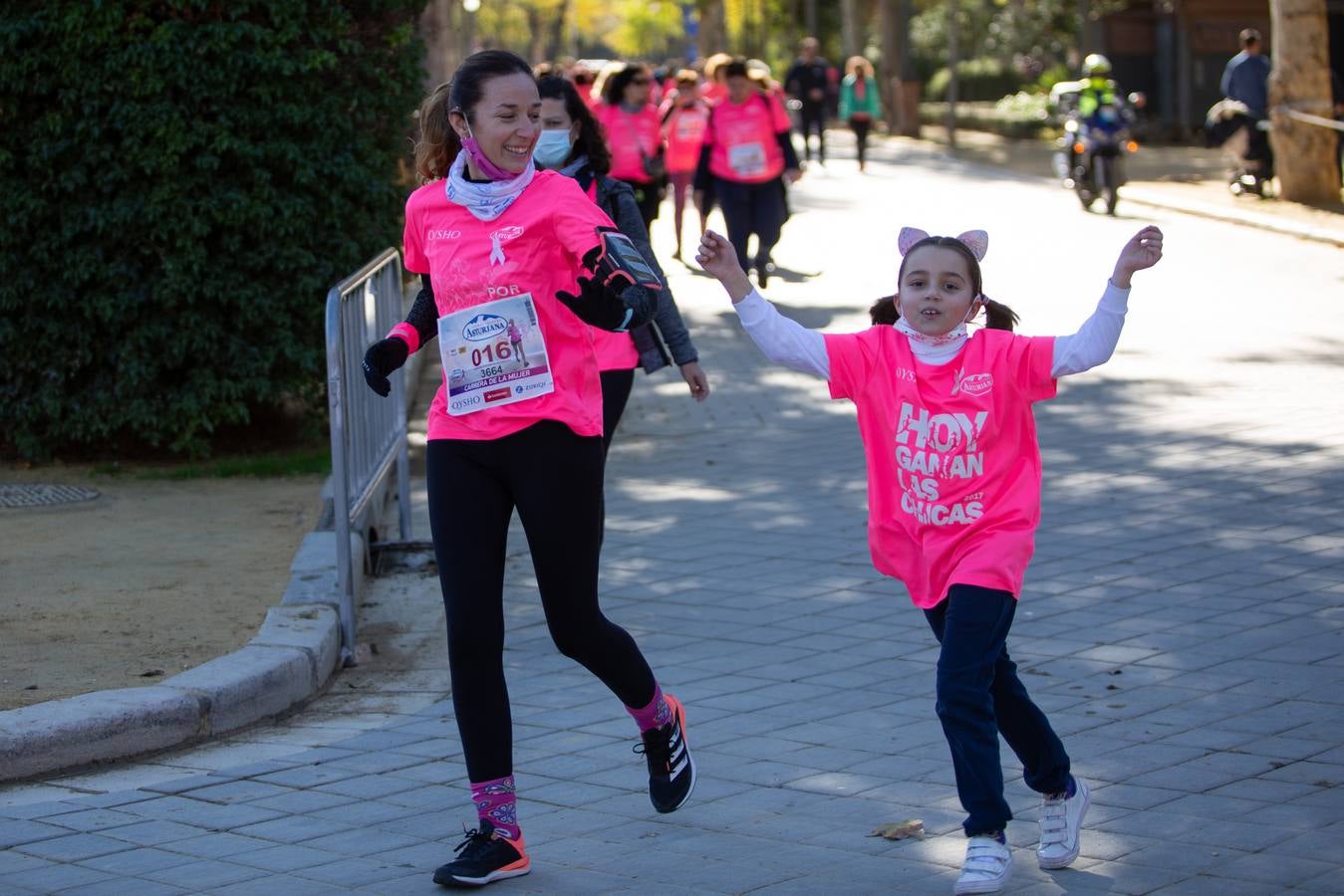 ¿Has corrido la Carrera de la Mujer de Sevilla 2021? Búscate en las galerías de imágenes