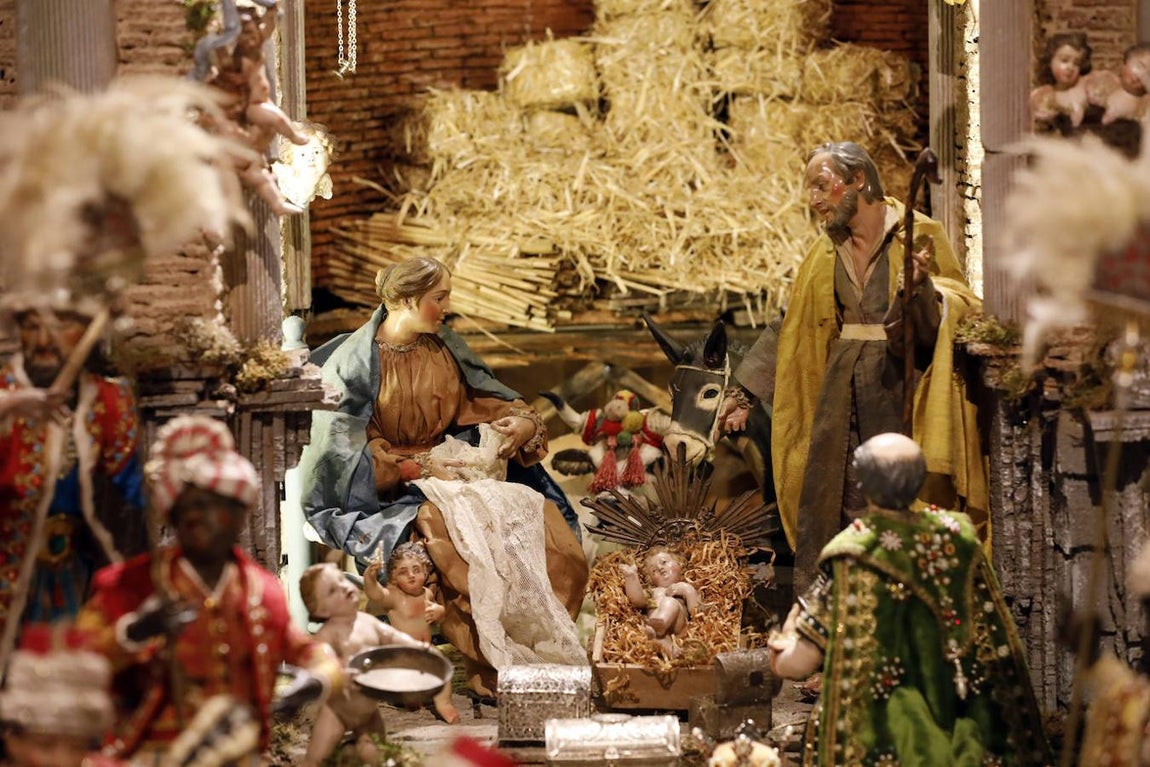 El belén napolitano de la ermita de la Alegría de Córdoba, en imágenes