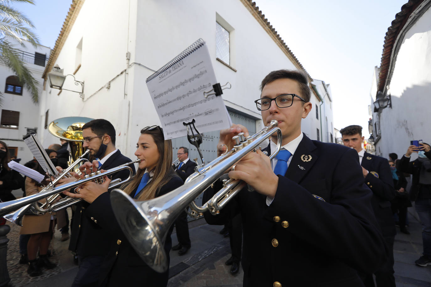 La procesión de acción de gracias de la Virgen de la Salud en Córdoba, en imágenes