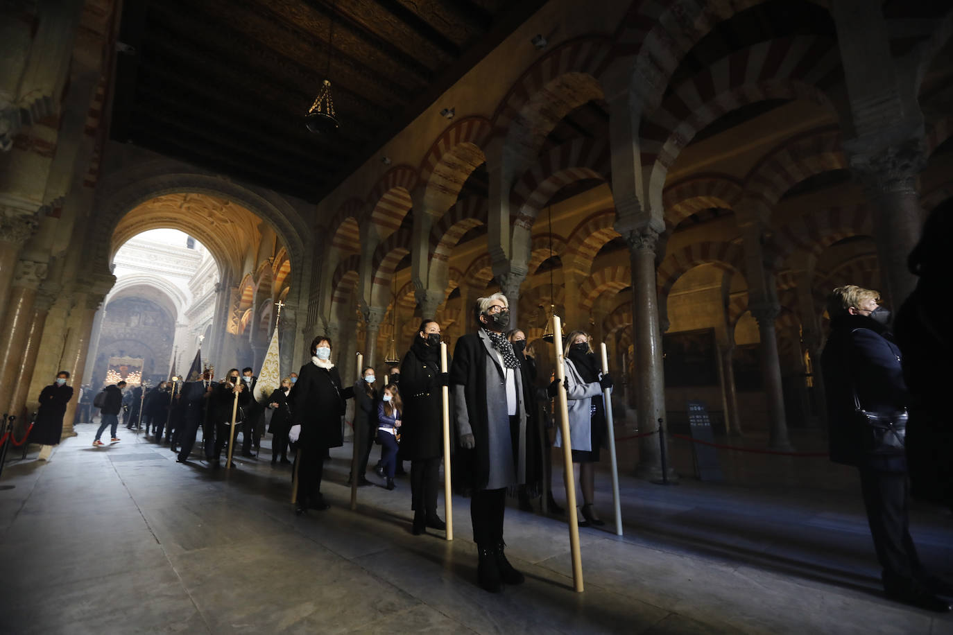 La procesión de acción de gracias de la Virgen de la Salud en Córdoba, en imágenes