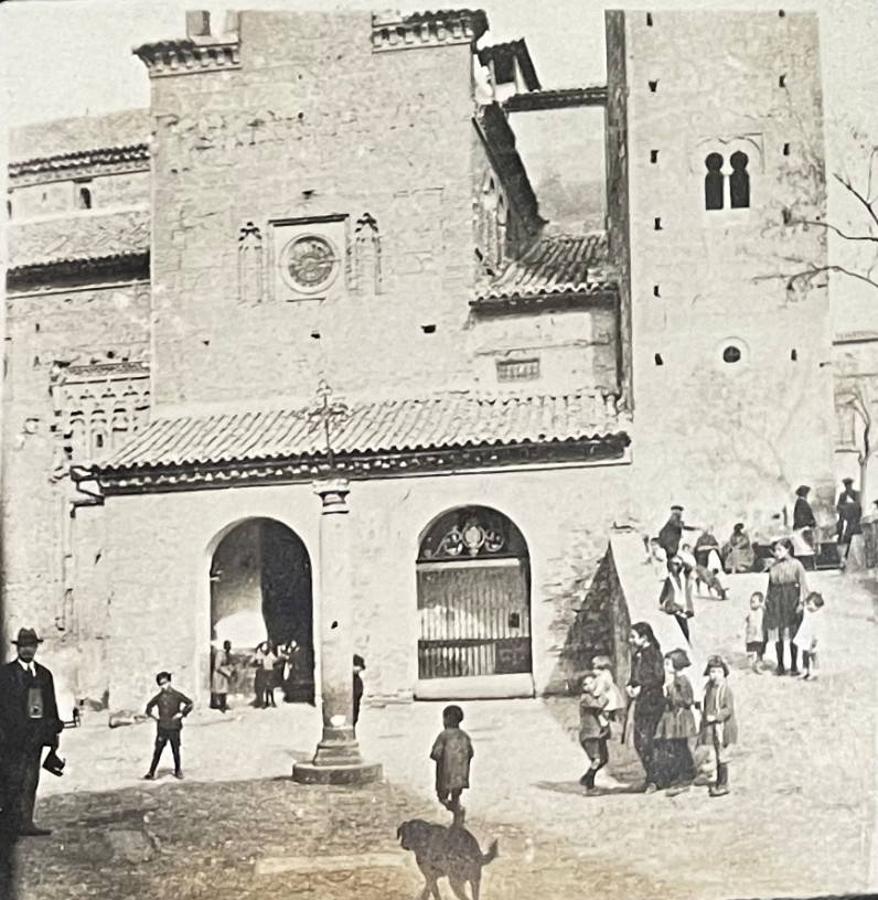 Vista de la plaza de la Estrella en 1922 tomada por Adolfo Landecho. Archivo Municipal de Toledo. 
