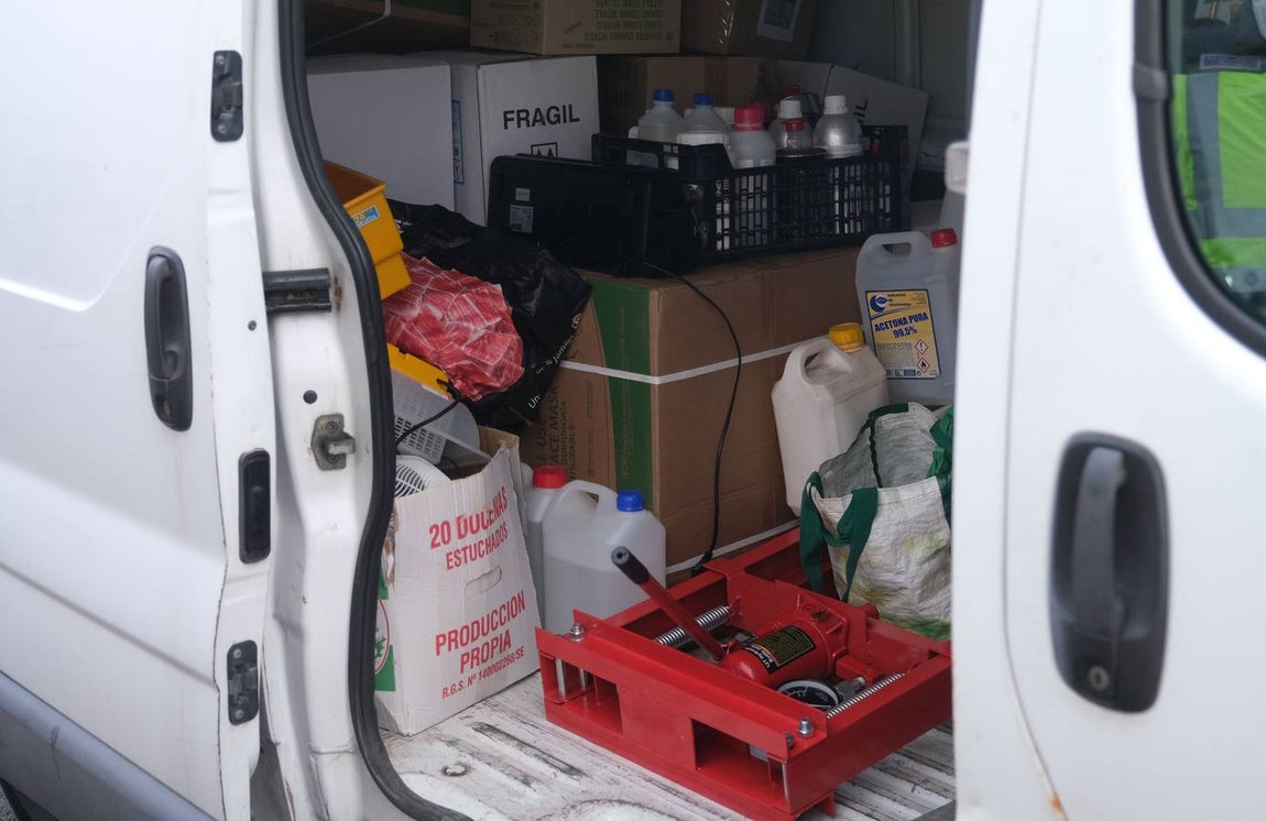 FOTOS: Desmantelado un laboratorio de cocaína en Chiclana