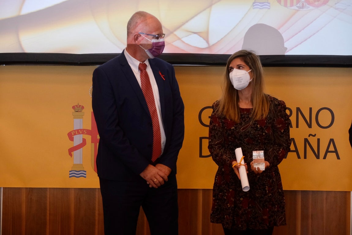 En imágenes: Conmemoración del 43 aniversario de la Constitución