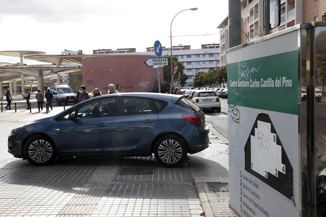 El autocovid del Castilla del Pino en Córdoba multiplica su actividad, en imágenes