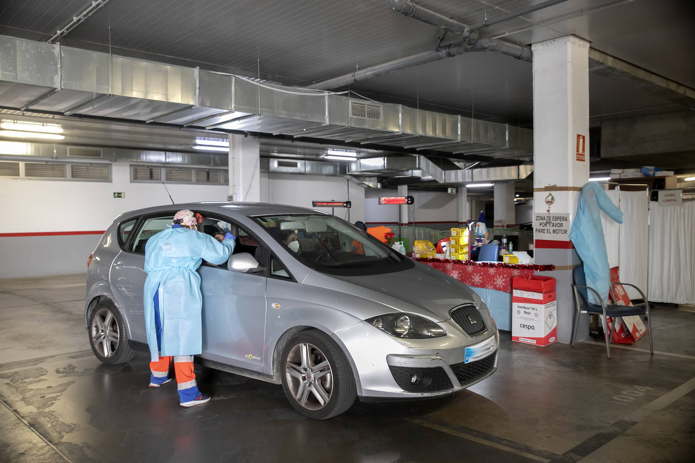 El autocovid del Castilla del Pino en Córdoba multiplica su actividad, en imágenes