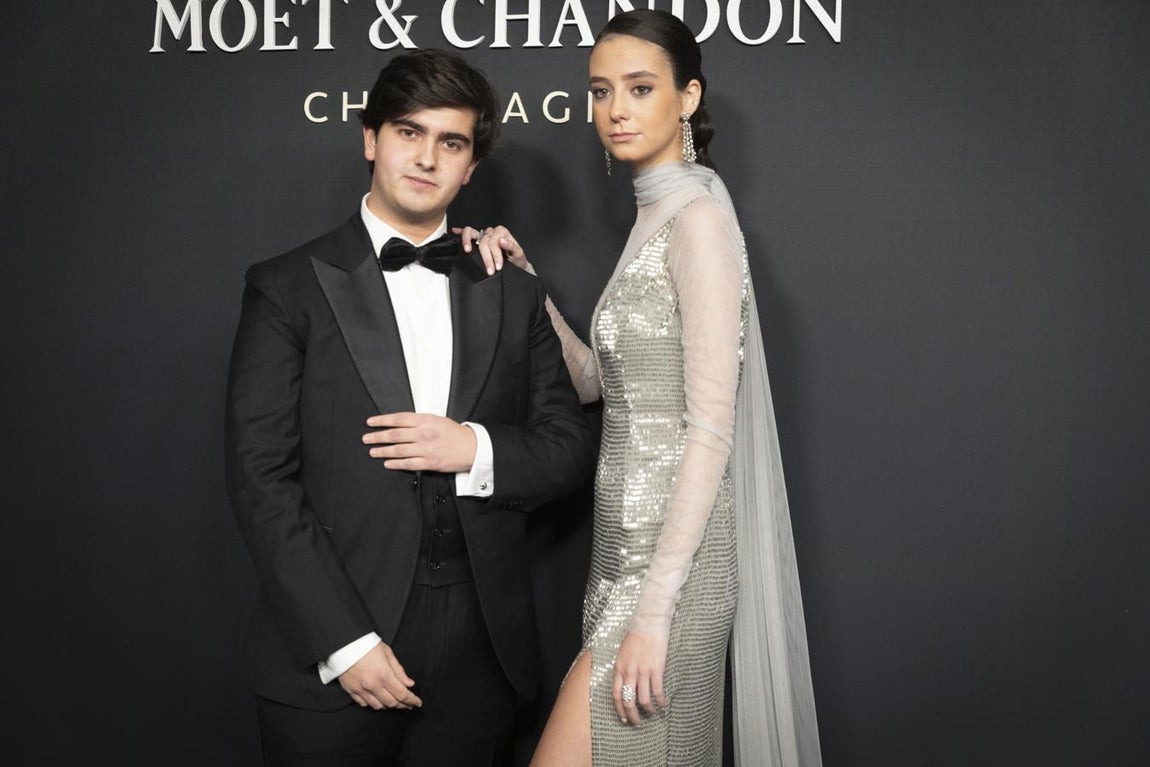 Aunque Victoria Federica y Jorge Bárcenas pasaron de puntillas por la alfombra roja de la fiesta de Moët &amp; Chandon Effervescence, se convirtieron en los más aclamados. Era la primera vez que posaban juntos, como dos estrellas de photocall.. 