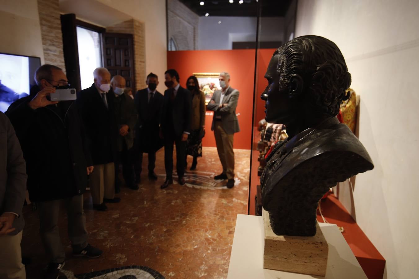 En imágenes, el Museo Taurino de Córdoba recoge los 30 años de alternativa de Finito