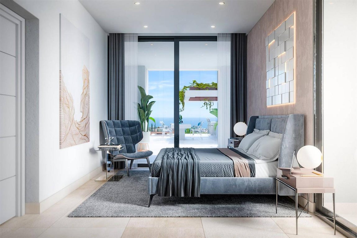 La mansión de Cristiano Ronaldo en Marbella. En cuanto a los dormitorios, poseerá cuatro de tipo suite con su propio baño. El principal contará además con terraza, vestidor y un pequeño salón privado.