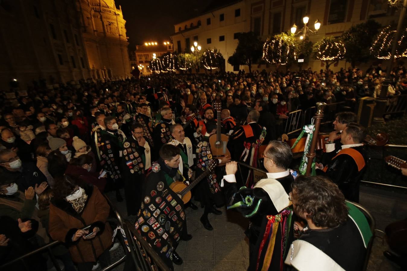 Las tunas le cantan a la Inmaculada