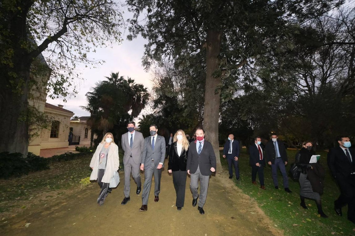 FOTOS: Reunión de Moreno y Marín con el Patronato de la Fundación Real Escuela Andaluza del Arte Ecuestre en Jerez