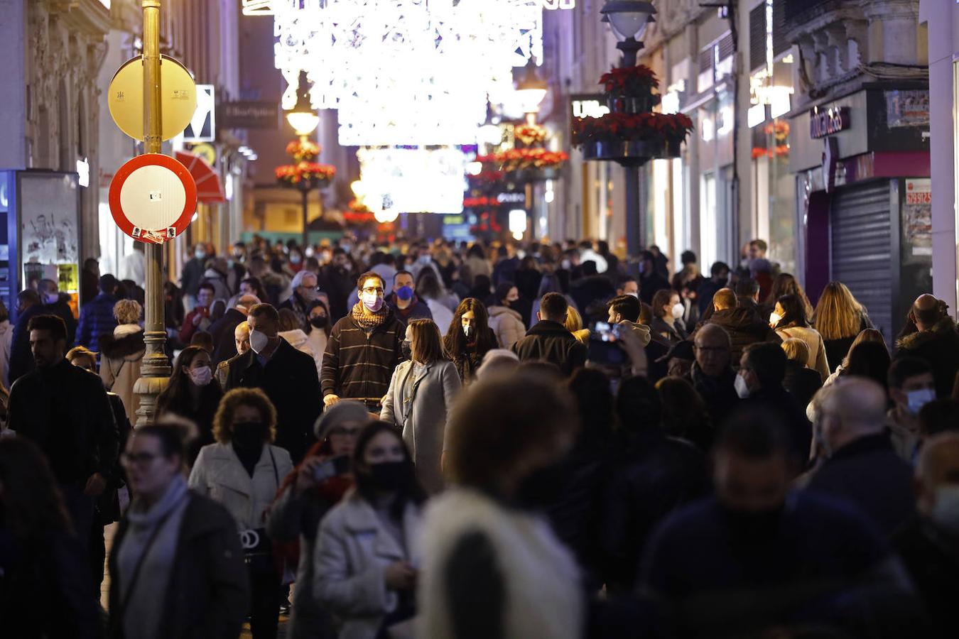 El ambiente prenavideño de Córdoba. en imágenes