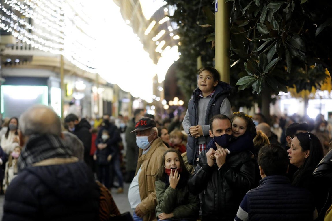 El ambiente prenavideño de Córdoba. en imágenes