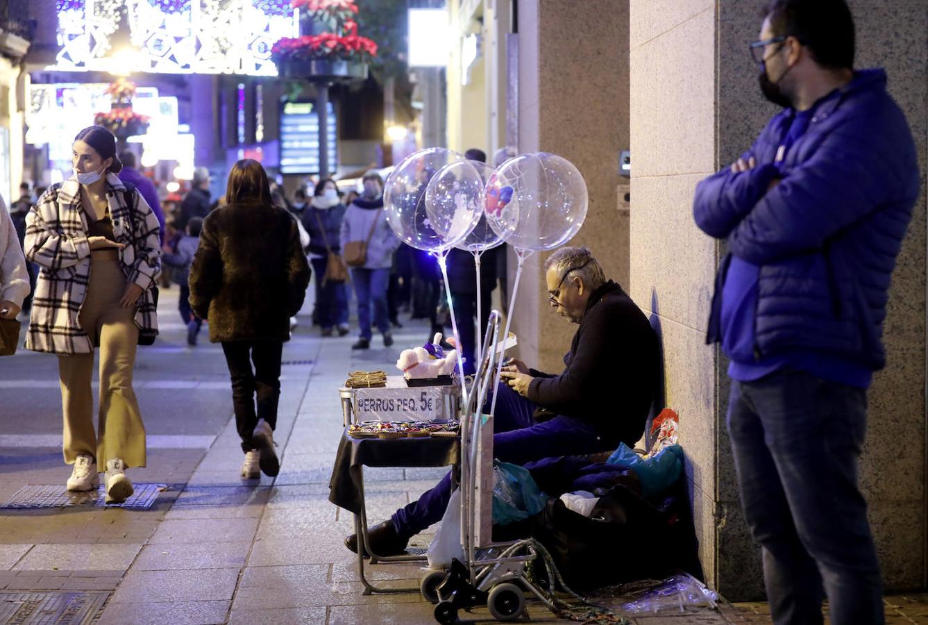 El ambiente prenavideño de Córdoba. en imágenes