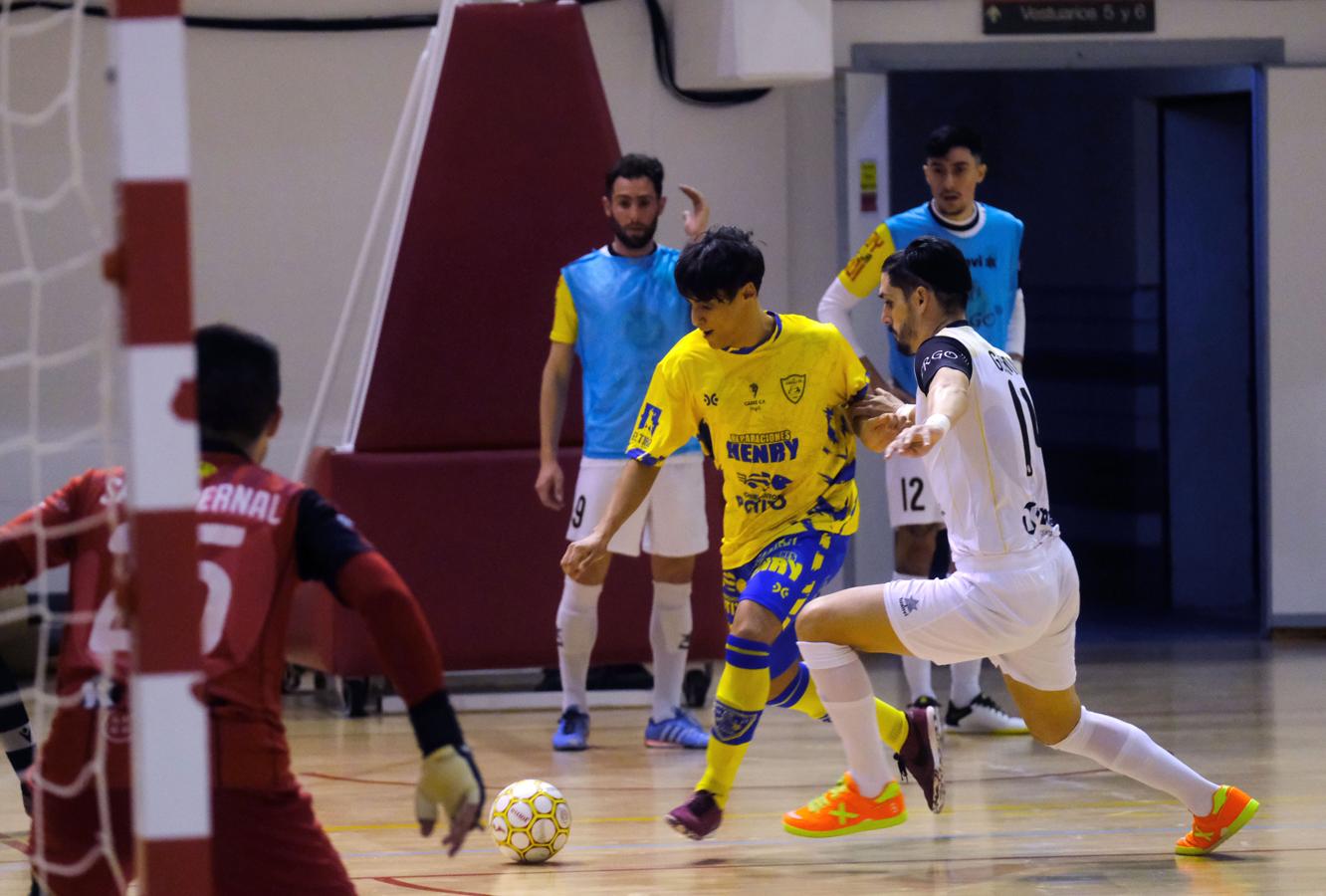 FOTOS: Las imágenes del partido solidario del Cádiz CF Virgili