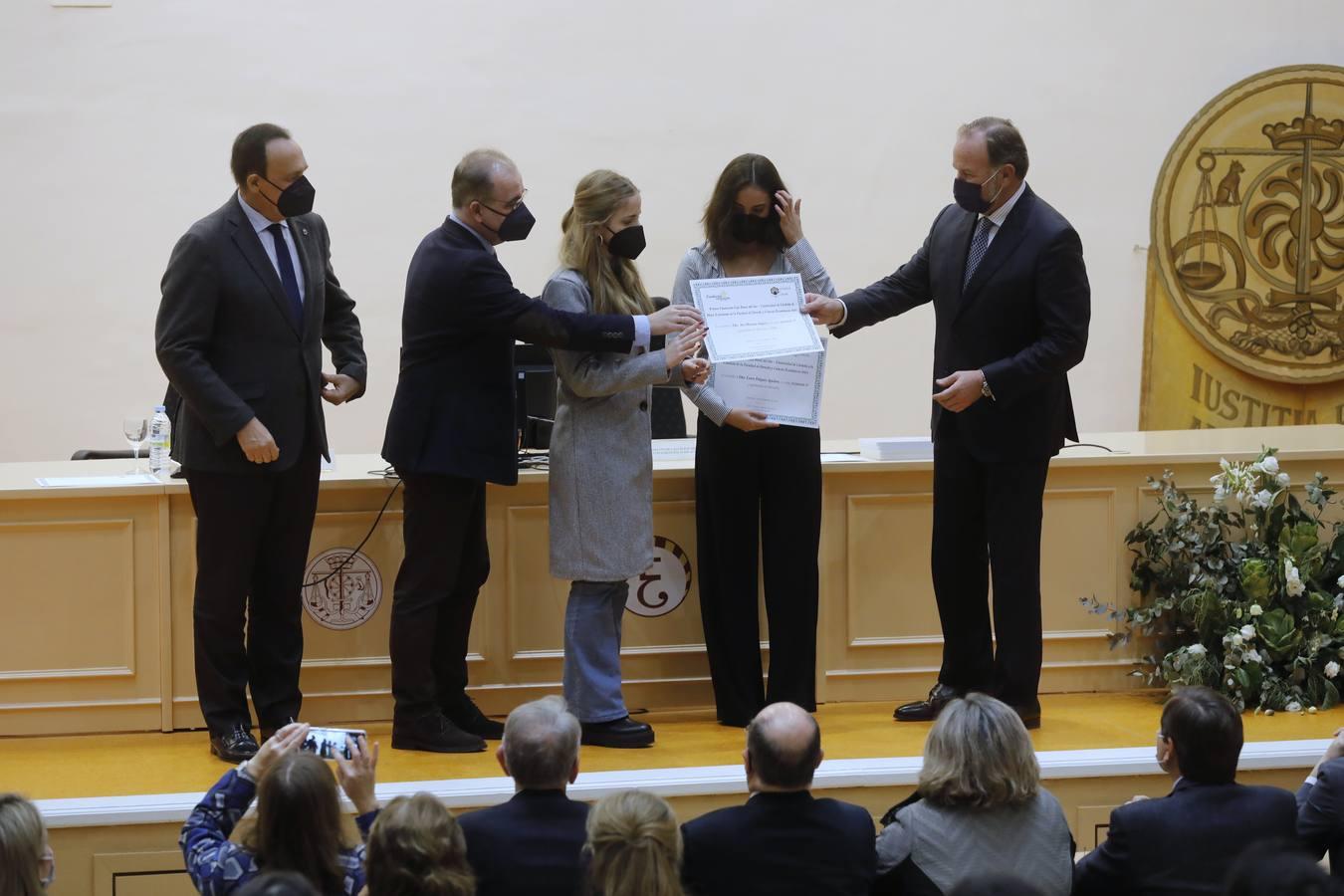 La entrega de los premios de la Rural del Sur a los mejores expedientes de la UCO, en imágenes