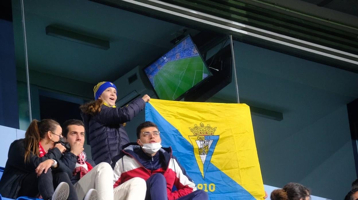 FOTOS: Búscate en el Cádiz CF-Granada disputado en el antiguo Carranza