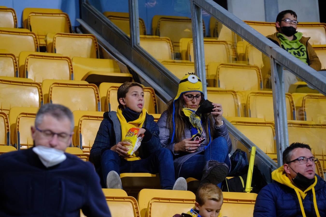 FOTOS: Búscate en el Cádiz CF-Granada disputado en el antiguo Carranza