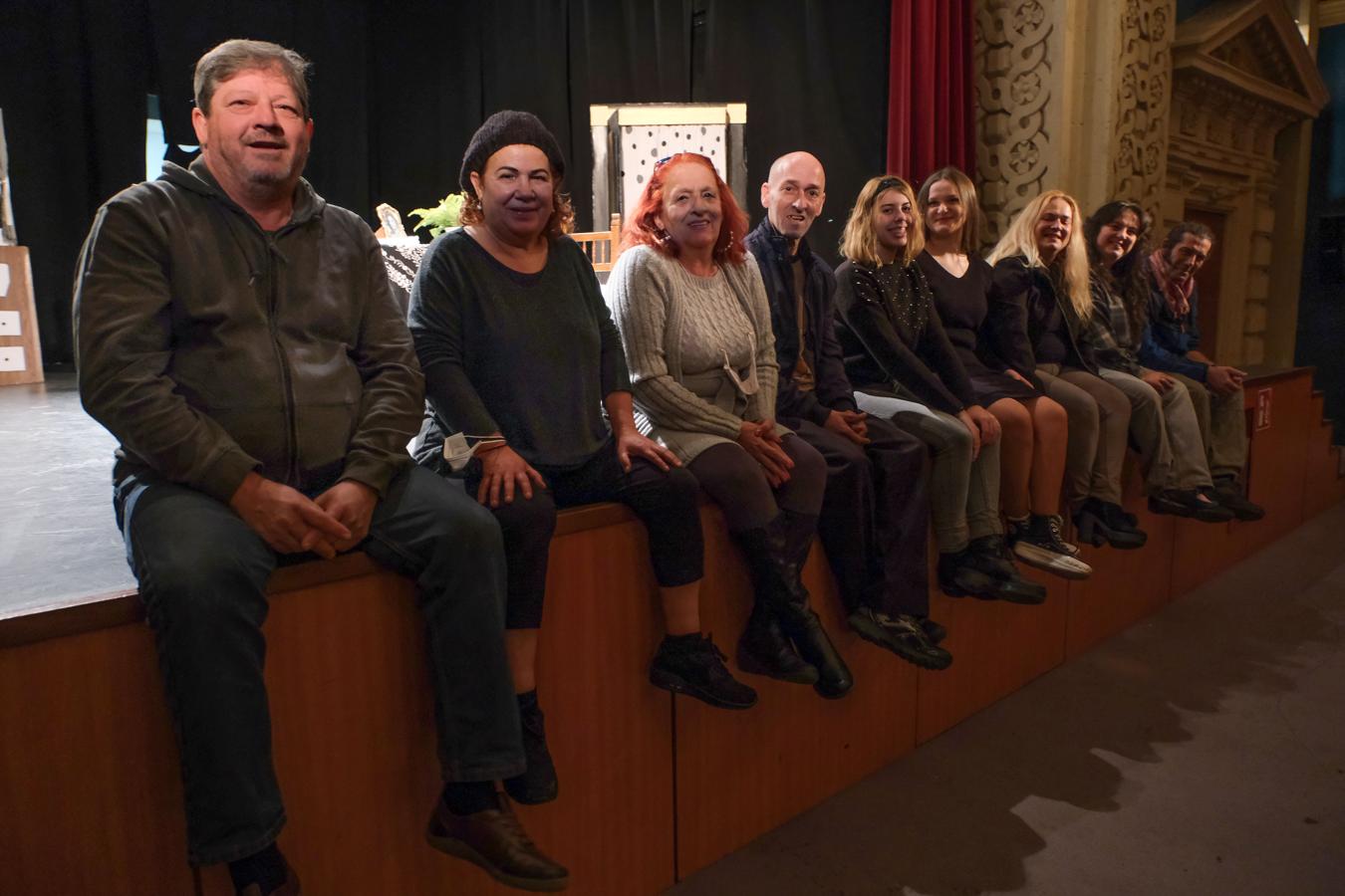 FOTOS: Talleres de teatro, pintura y bordado impulsados por Reale Foundation en Jerez