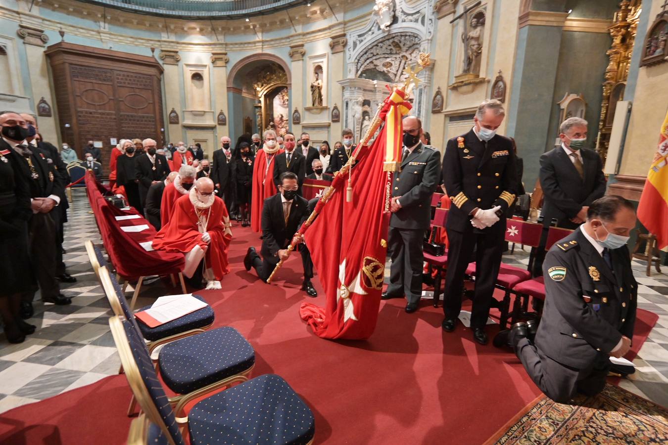 FOTOS: Así ha sido la ceremonia de ingreso de los nuevos miembros de Caballeros Hospitalarios en Cádiz