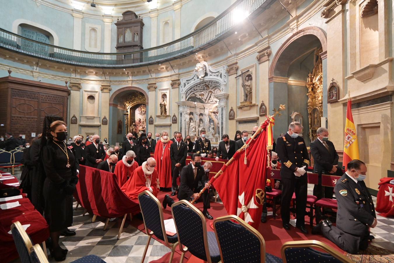 FOTOS: Así ha sido la ceremonia de ingreso de los nuevos miembros de Caballeros Hospitalarios en Cádiz