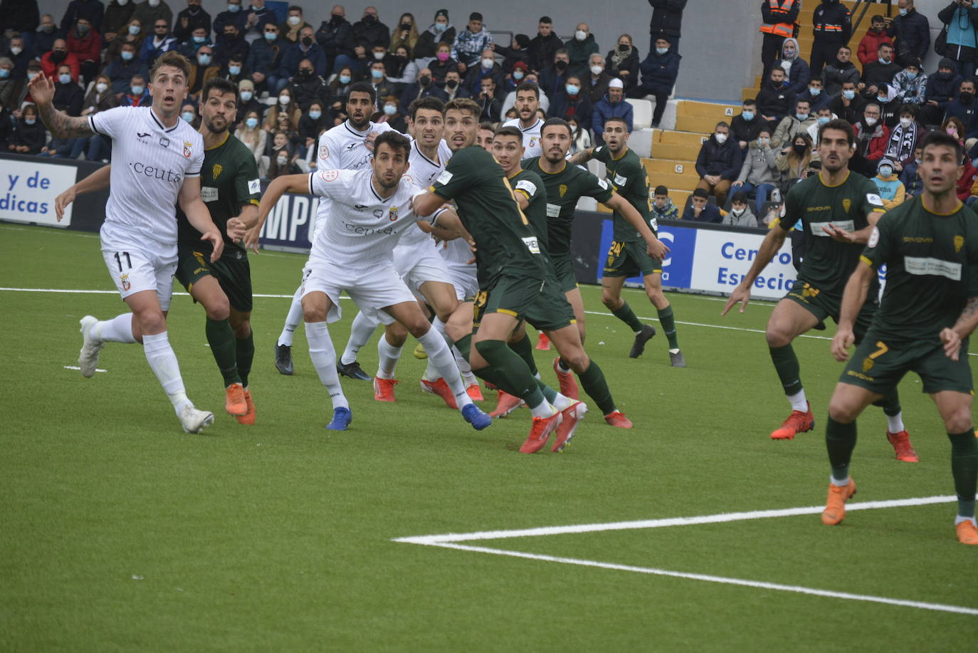 El partido del Córdoba CF contra el Ceuta, en imágenes