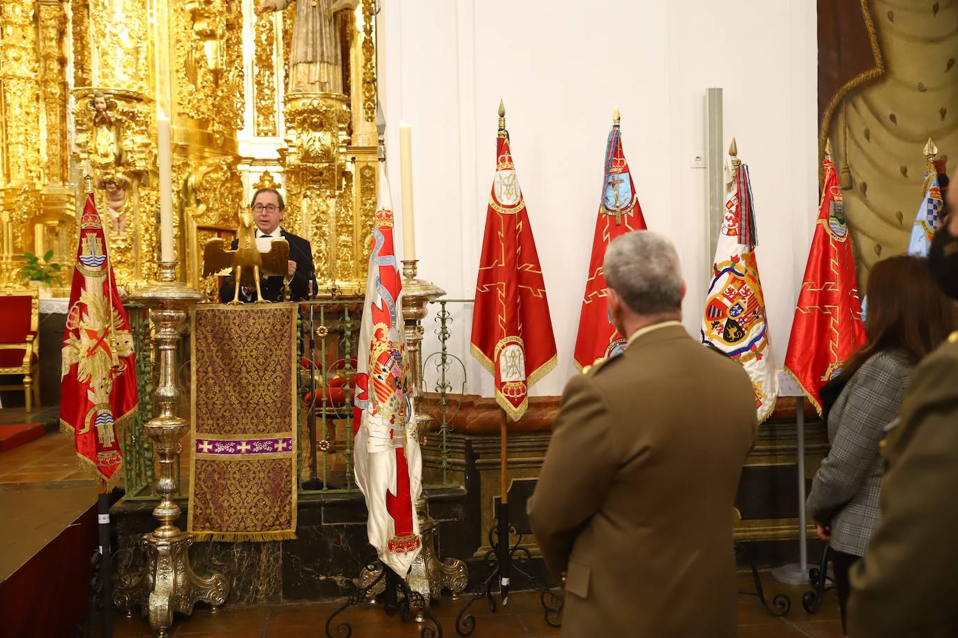 La misa de despedida de la Quinta Angustia a los militares, en imágenes