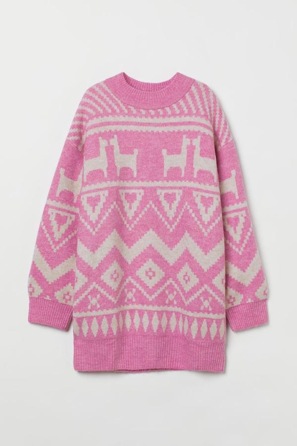 H&amp;M - Jerséis navideños para lucir estas fiestas. Jersey de jacqard rosa empolvado con motivos en blanco roto, de H&amp;M. Una pieza que gracias a su versátil diseño puede servir no solo para estas fiestas, sino para toda la temporada invernal. Precio: 39,90€.