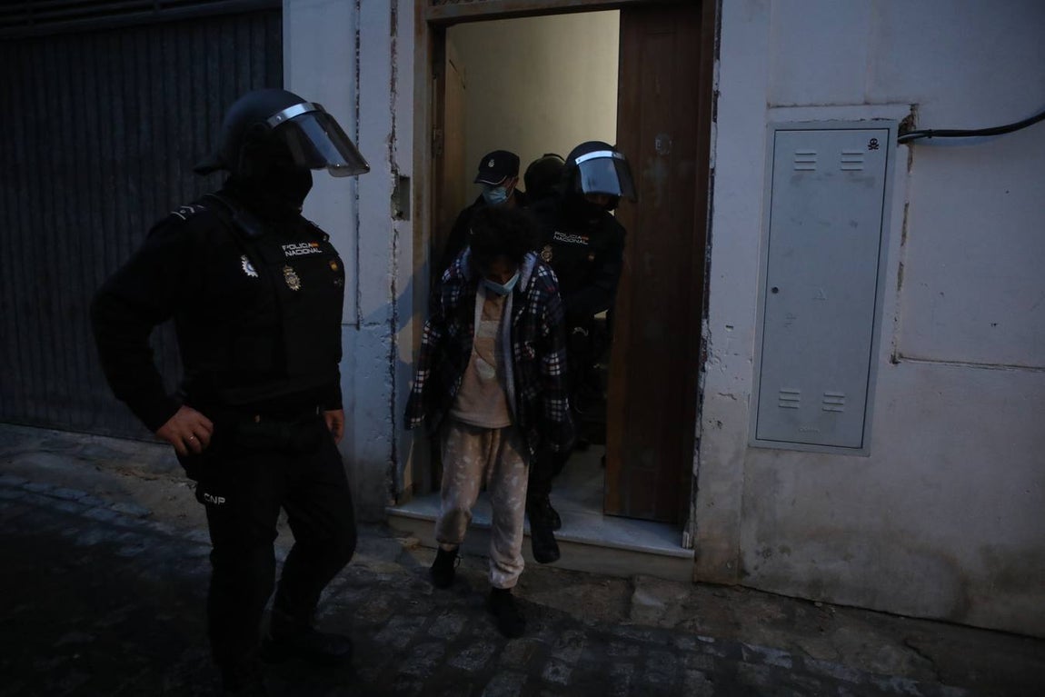 Fotos: macrooperación contra el clan de la Pinilla en Sanlúcar