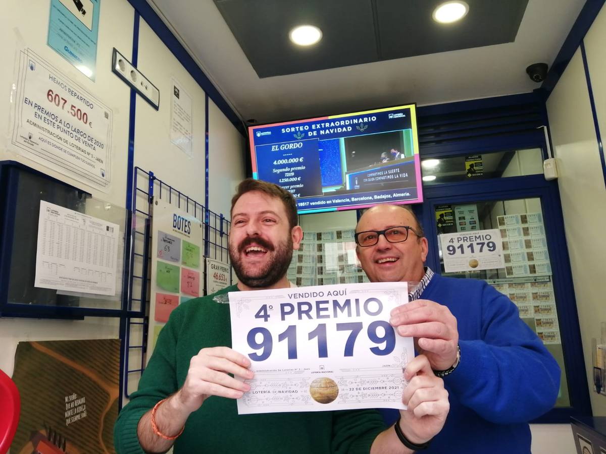 Jaén ha repartido un total de 6.860.000 euros en el sorteo de la Lotería de Navidad 2021. La suerte ha llegado este año a la provincia gracias al segundo cuarto premio y al primer quinto / MANUEL MIRÓ