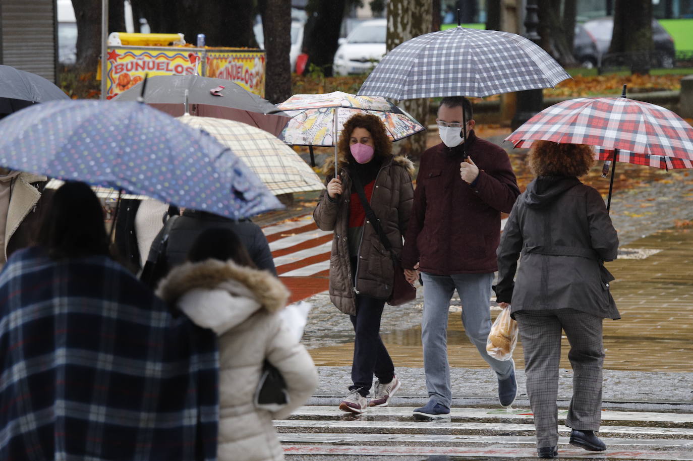 El primer día de la vuelta de las mascarillas a las calles en Córdoba, en imágenes