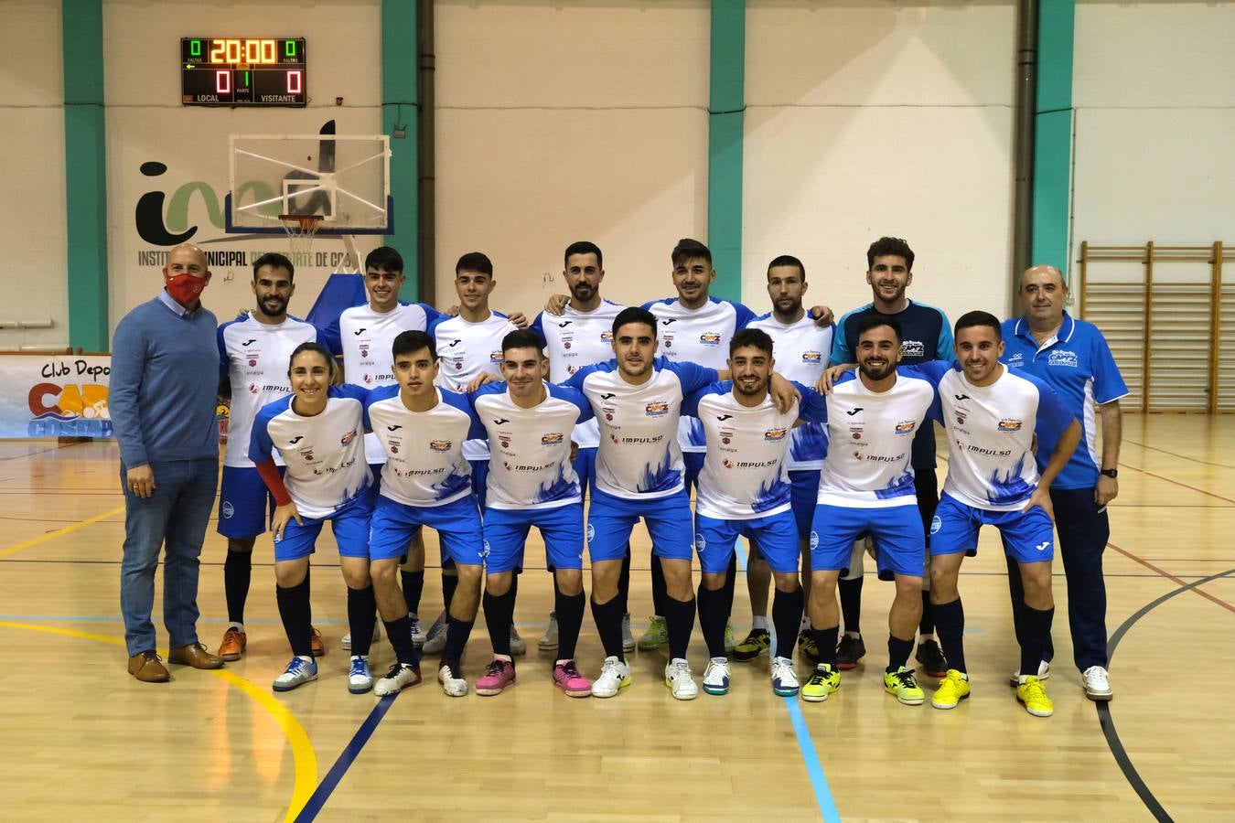 FOTOS: Partido de Reyes Magos de fútbol sala en el Complejo Deportivo Ciudad de Cádiz