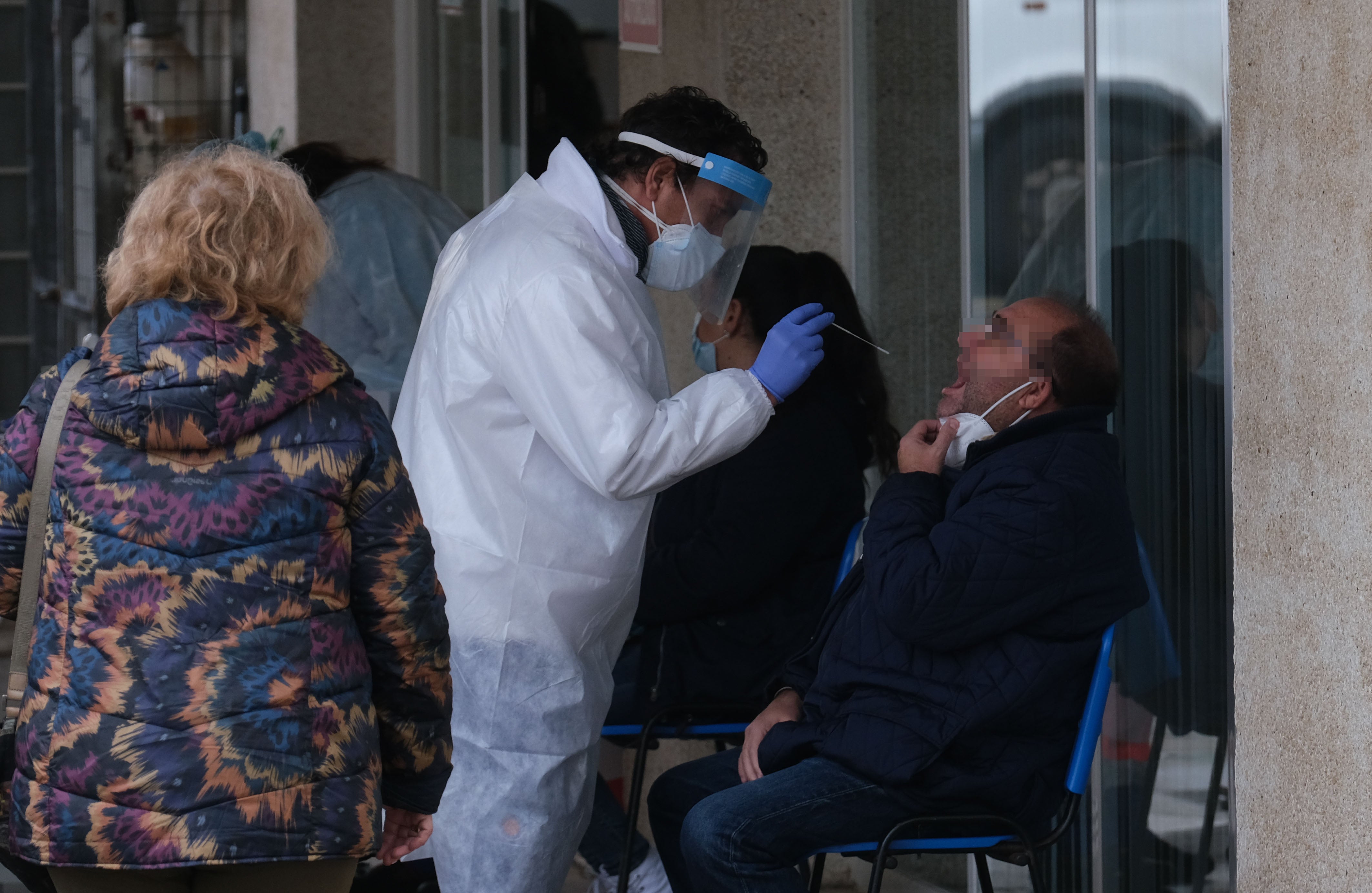 En imágenes: Nuevos puntos para test de diagnóstico de covid en Cádiz