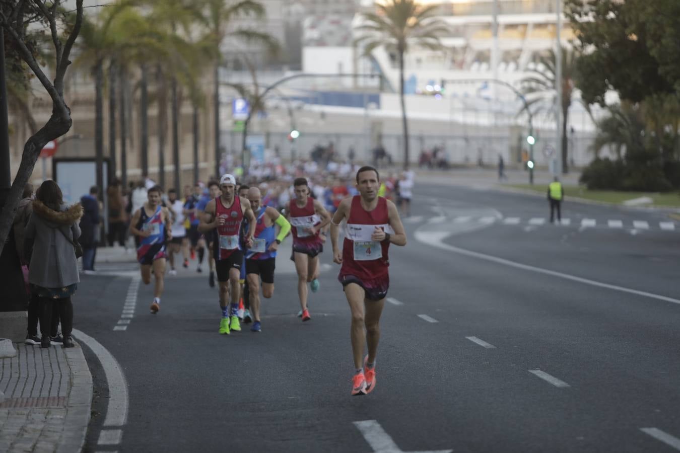 FOTOS: La Carrera San Silvestre de Cádiz, en imágenes