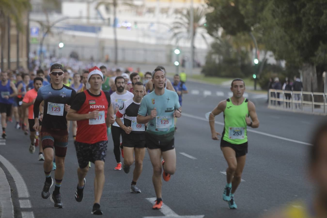 FOTOS: La Carrera San Silvestre de Cádiz, en imágenes