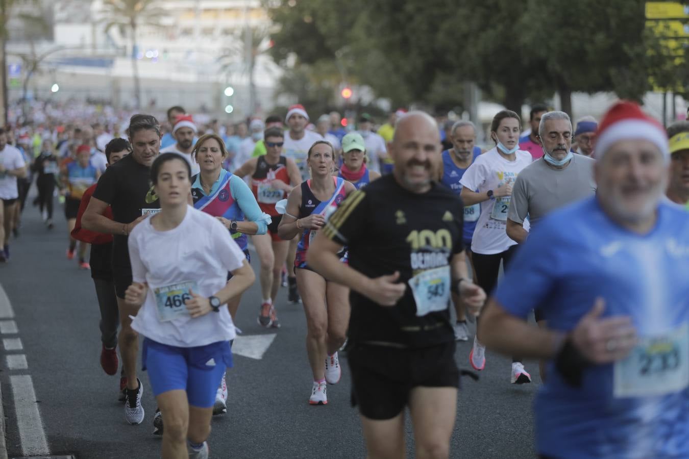 FOTOS: La Carrera San Silvestre de Cádiz, en imágenes