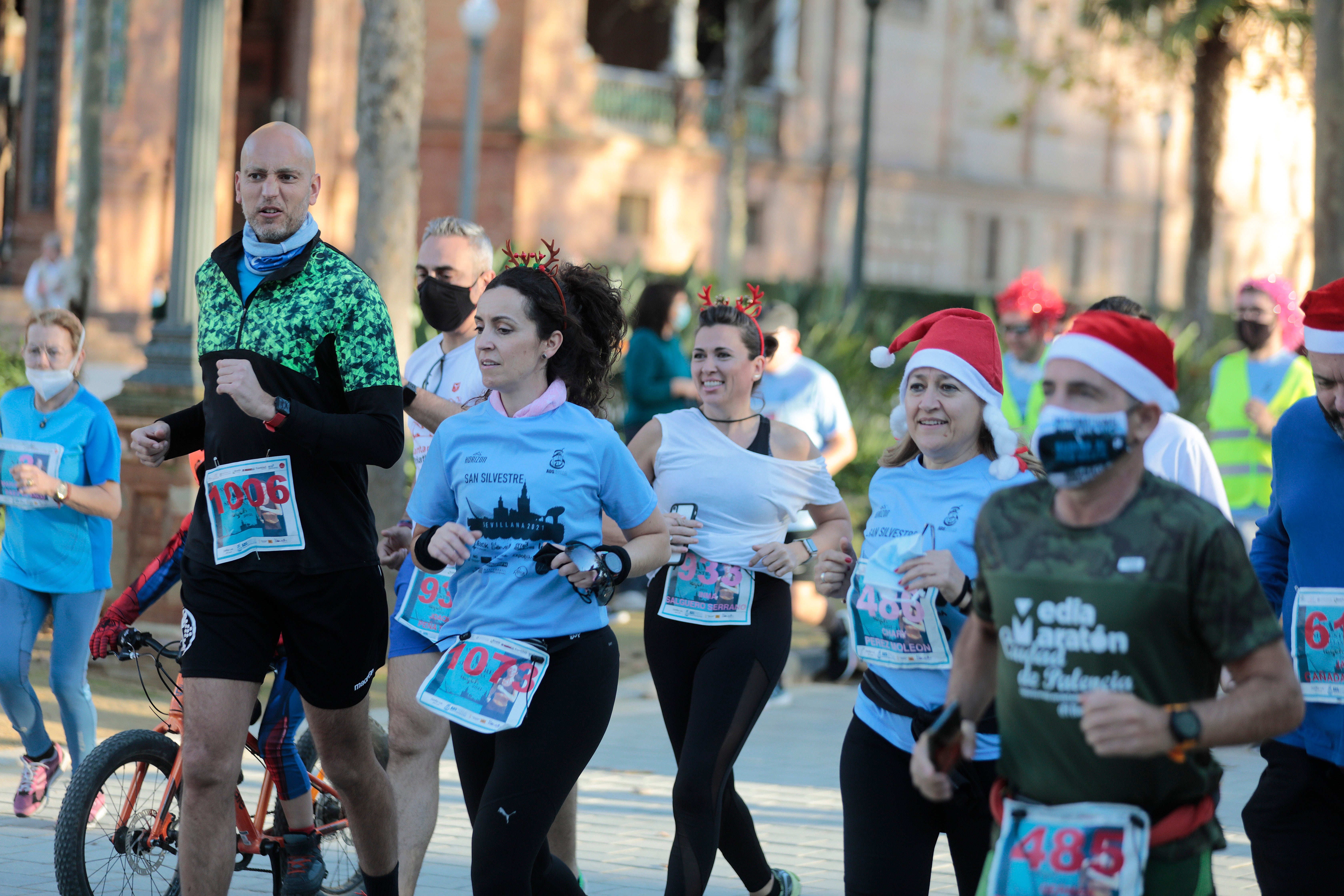 ¿Has corrido la San Silvestre de Sevilla? Búscate en nuestra galería (I)