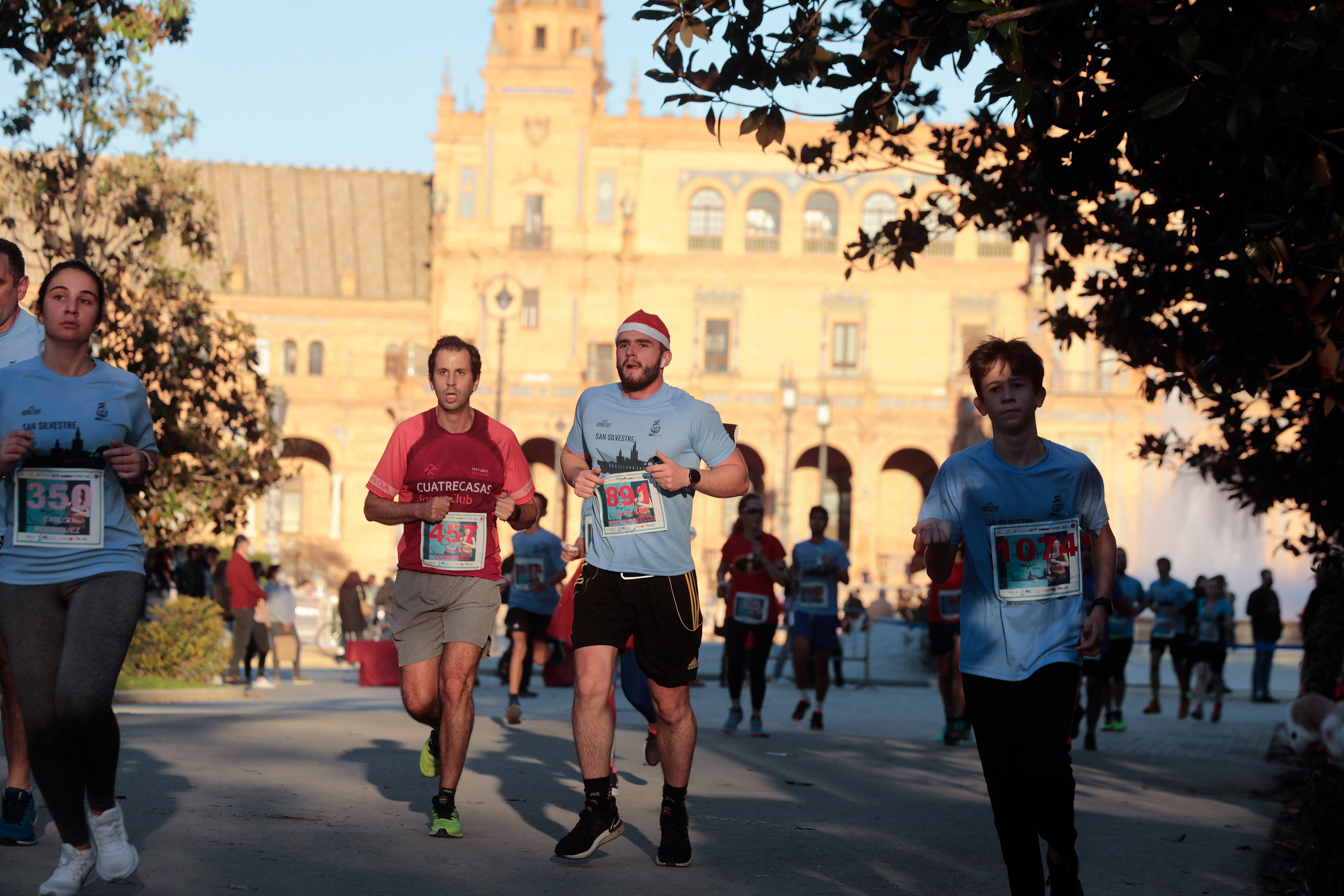 ¿Has corrido la San Silvestre de Sevilla? Búscate en nuestra galería (I)